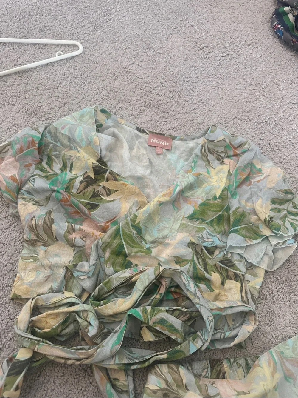 Show Me Your MuMu light floral